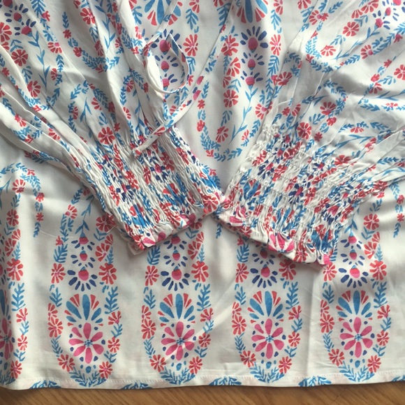 Talbots Woman’s Floral Printed Long Sleeve Top - Picture 3 of 5